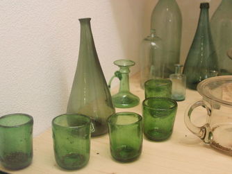 Glassammlung im Freilichtmuseum Hayrl in Reichenthal
