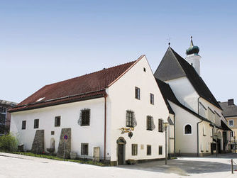Das Heimathaus-Stadtmuseum Vöcklabruck ist in dem Benefiziatenhaus, einem der ältesten Gebäude der Stadt, untergebracht.
